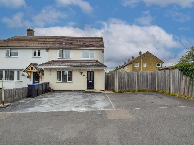 House for sale in Ongar, Epping