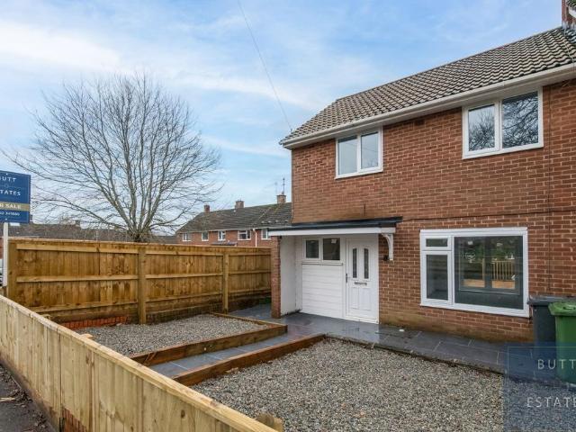 House for sale in Beacon Heath, Watergate