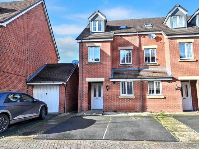 House for sale in The Wharf, Beamhurst