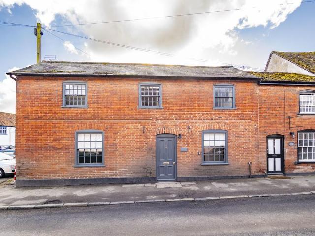 House for sale in Chelmondiston, Suffolk