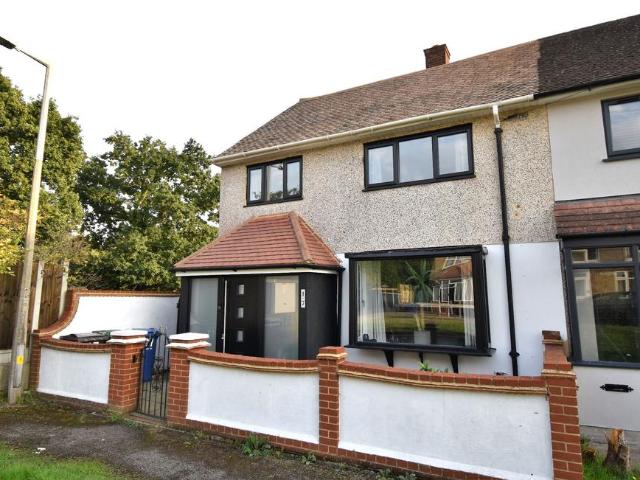 House for sale in South Ockendon, Essex