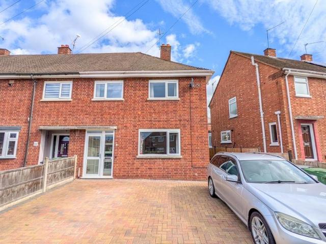 House for sale in The Ronkswood, Worcestershire