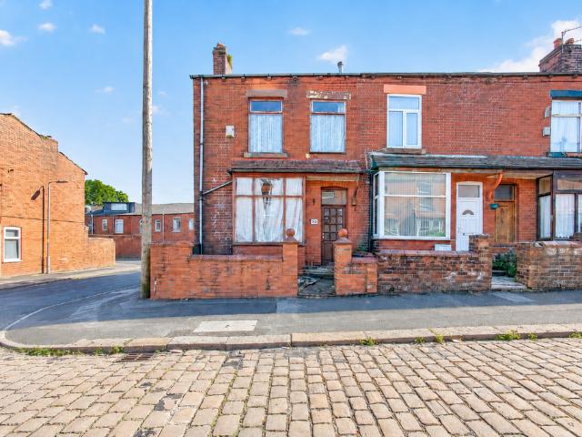 House for sale in Lee Bank, Greater Manchester