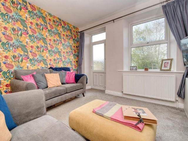House for sale in Froggatt, East Midlands