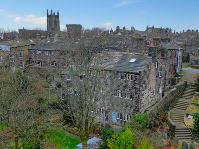 House for sale in Mytholm, West Yorkshire