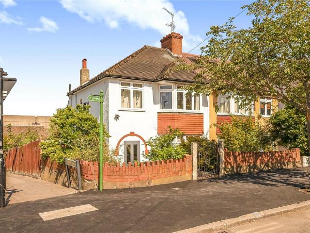 House for sale in London Borough of Lewisham, Greater London