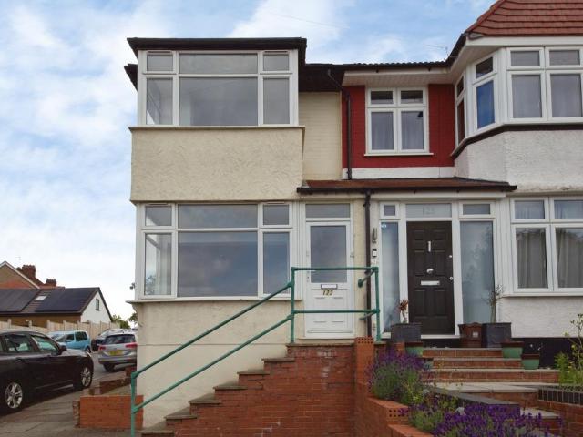 House for sale in Brunswick Park, Greater London
