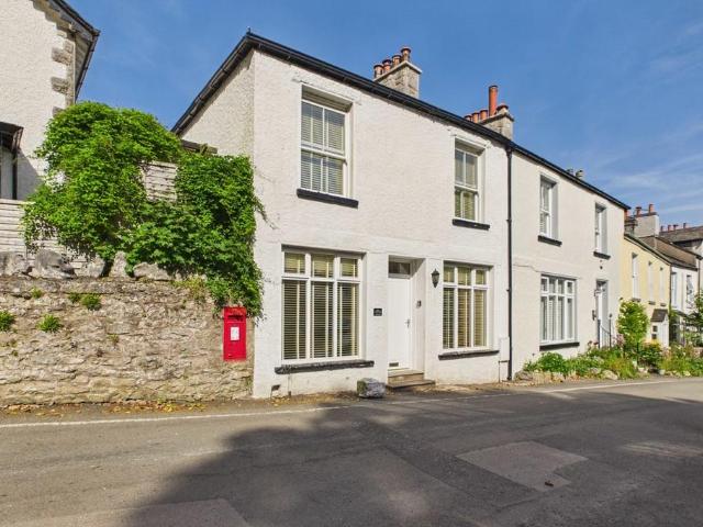 House for sale in Grange-over-sands