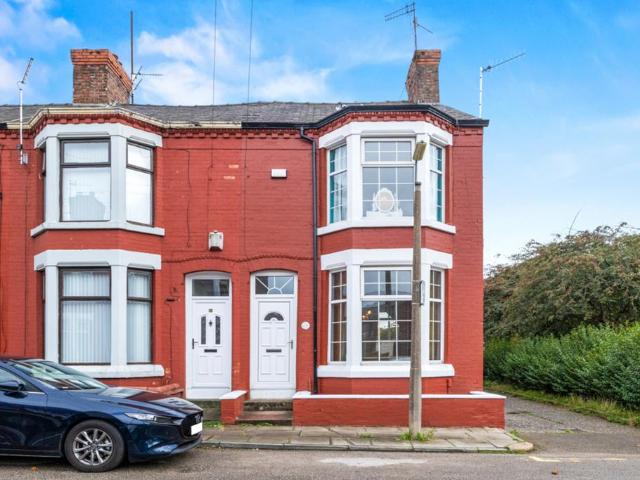 House for sale in Calderstones