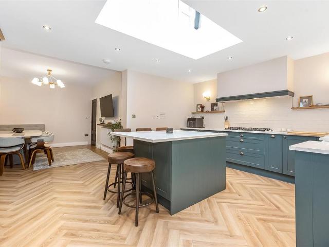 House for sale in London Borough of Croydon, Purley