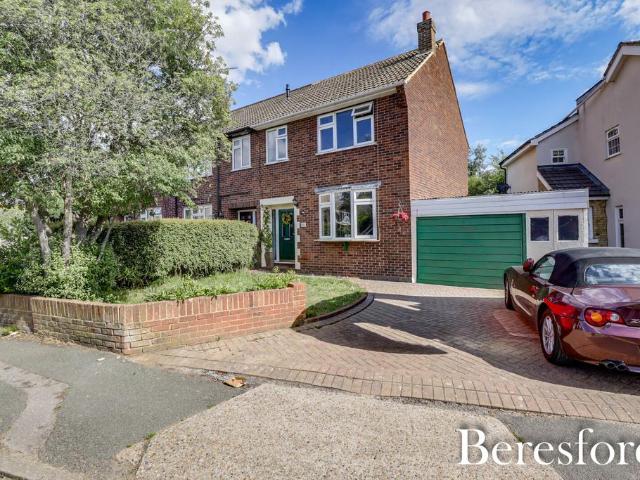 House for sale in Navestock Side, Essex