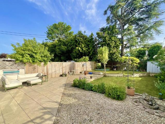 House for sale in Fossebridge, Gloucestershire