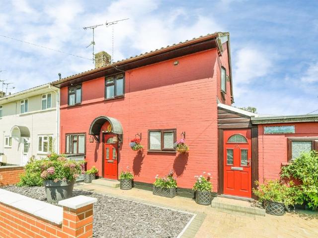House for sale in Durrington, Wiltshire