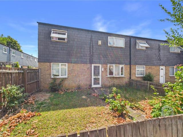 House for sale in Great Billing, Little Billing