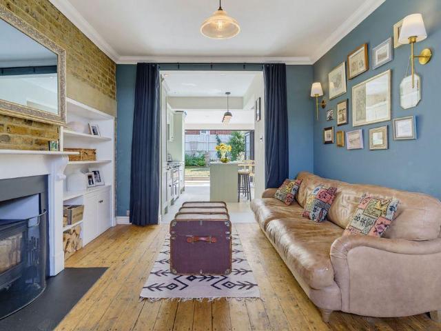 House for sale in Furzedown, Greater London