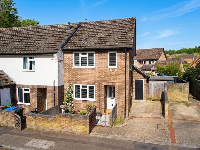 House for sale in Clover Hill, East Bank