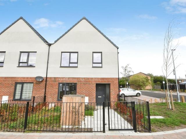 House for sale in Bowers Gifford, Basildon