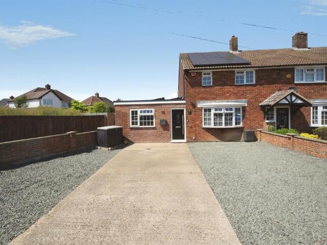 House for sale in Dunstable, Bedfordshire