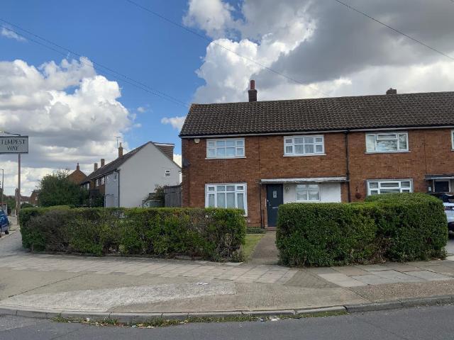 House for sale in Elm Park, Greater London