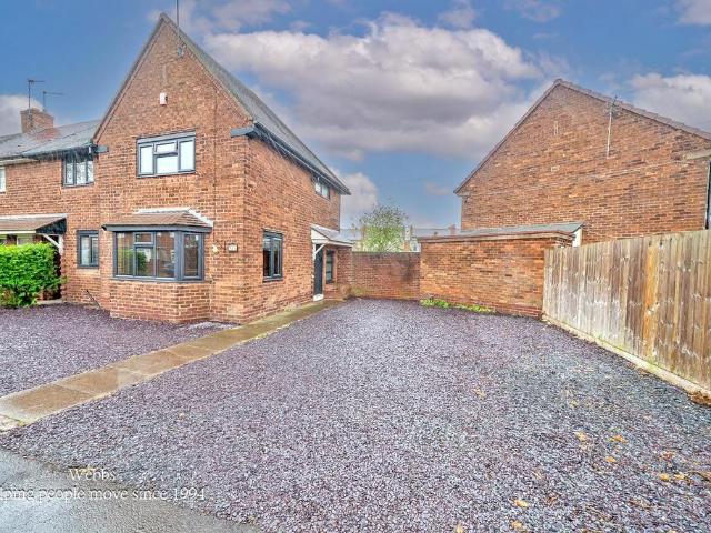 House for sale in Darlaston, West Midlands