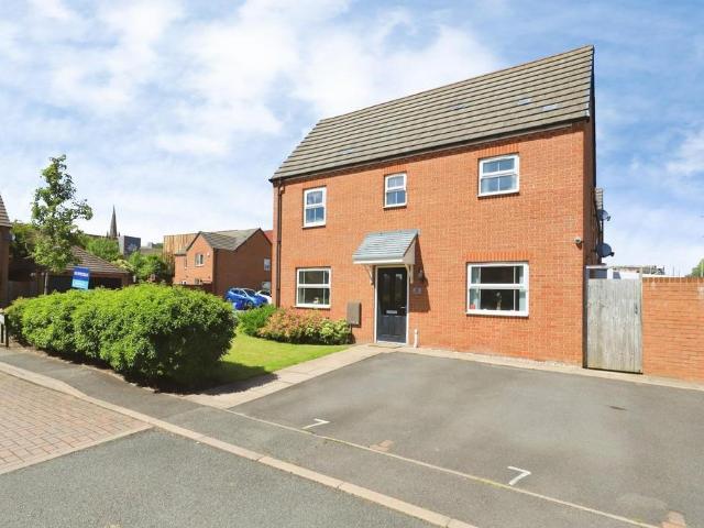 House for sale in Dixons Green, West Midlands
