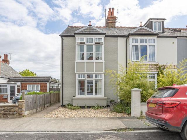 House for sale in South Tankerton, The Bridge