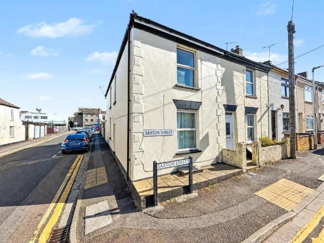 House for sale in Brompton, Gillingham