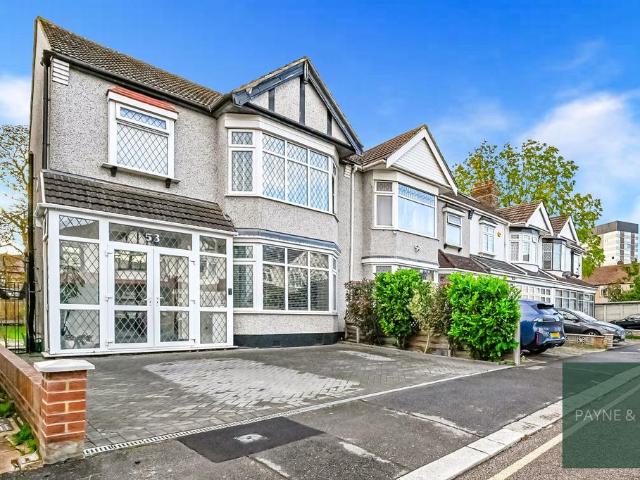 House for sale in London Borough of Redbridge, Greater London