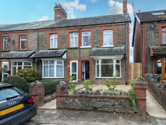 House for sale in Gwaelod-y-garth, Wales