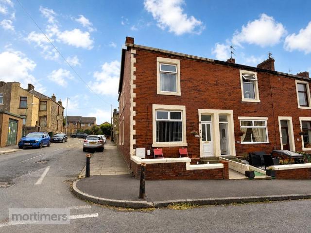 House for sale in Enfield, Backburn