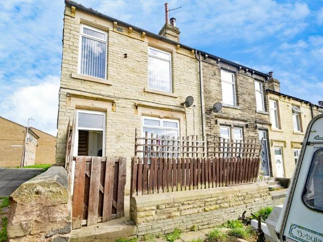 House for sale in Dewsbury, West Yorkshire