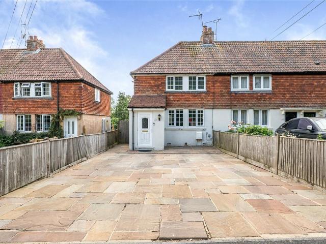 House for sale in The Butts, Kent