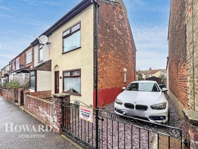 House for sale in Stokesby, Norfolk