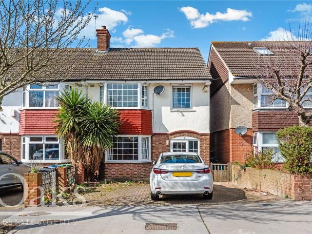 House for sale in London Borough of Croydon, Norbury