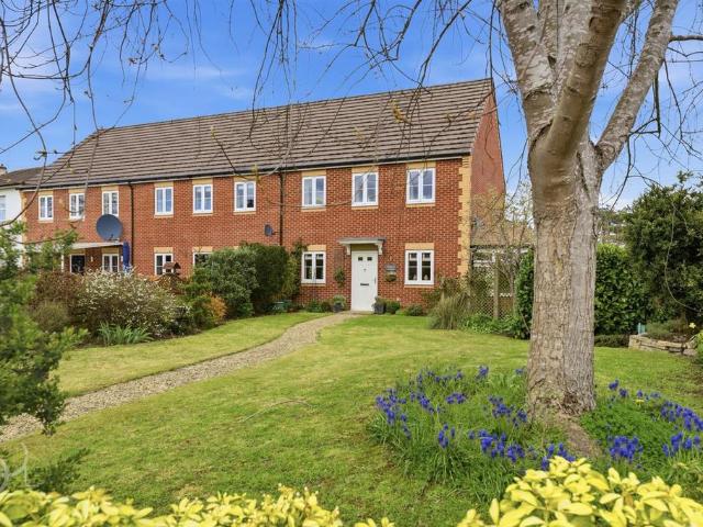 House for sale in Crookhill, Worcestershire