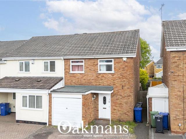 House for sale in Halesowen, West Midlands