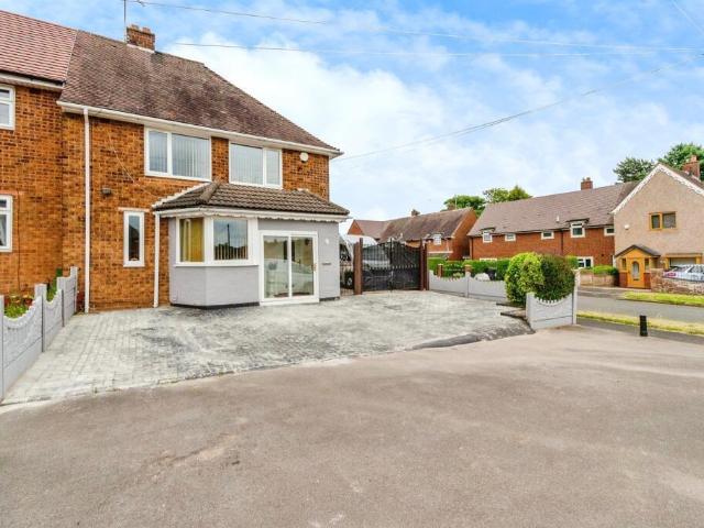 House for sale in Bloxwich, West Midlands