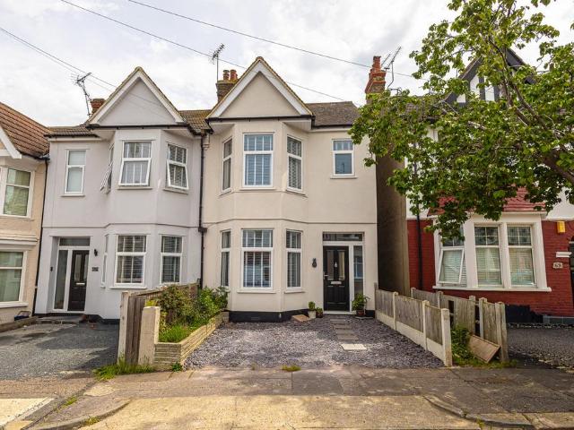 House for sale in Alton Barnes, Isle Of Man