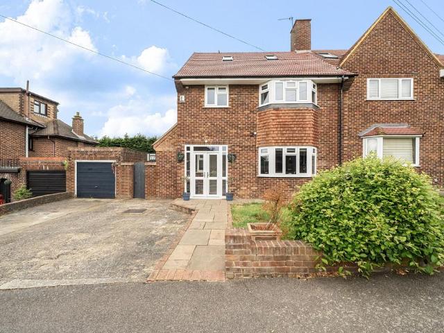 House for sale in Coldharbour, Greater London