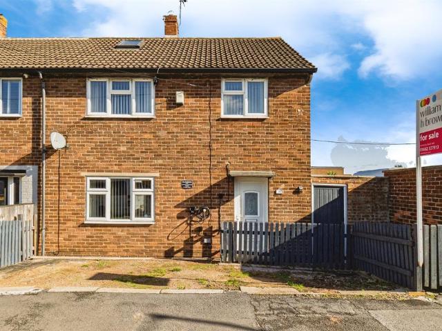 House for sale in Longhill, Hull