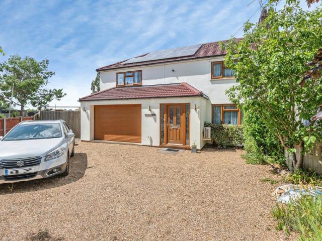 House for sale in Chadwell St Mary, Isle Of Man