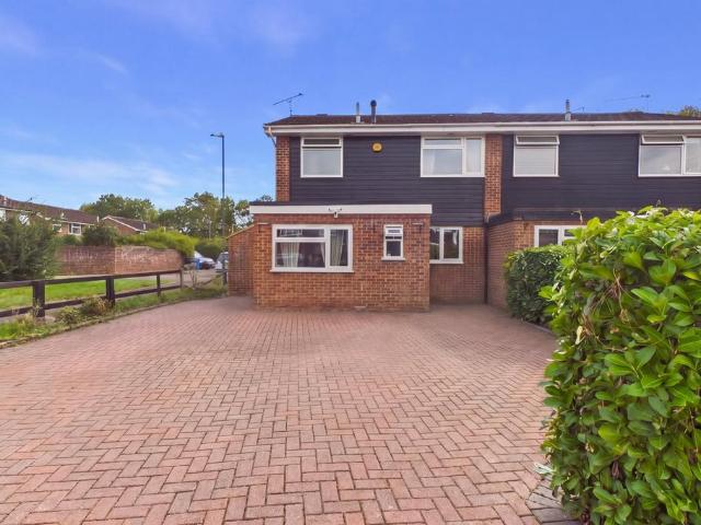 House for sale in Cox Green, Maidenhead