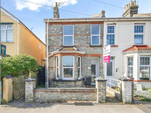 House for sale in Dale Hill, Essex