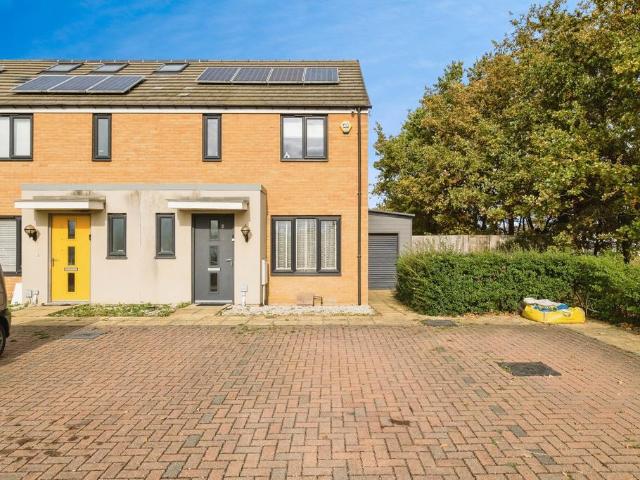 House for sale in South Ockendon, Essex