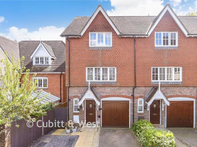 House for sale in Bolnore Village, Perryfields