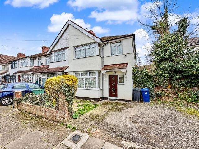 House for sale in London Borough of Ealing, Greater London