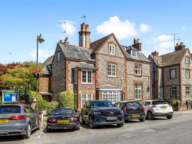 House for sale in Horsham, West Sussex