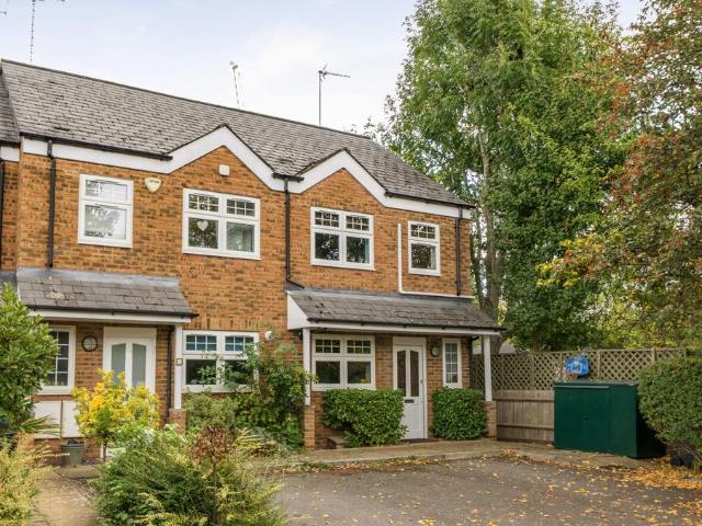 House for sale in Barnet Vale, Greater London