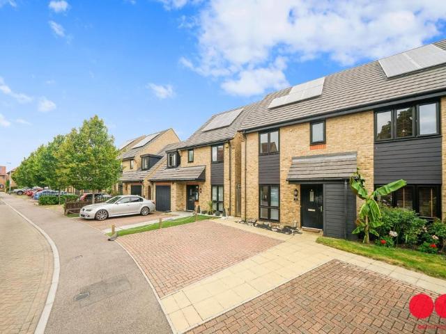House for sale in London Borough of Havering, Greater London