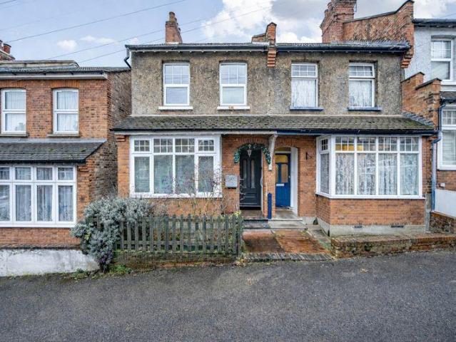 House for sale in London Borough of Croydon, Purley